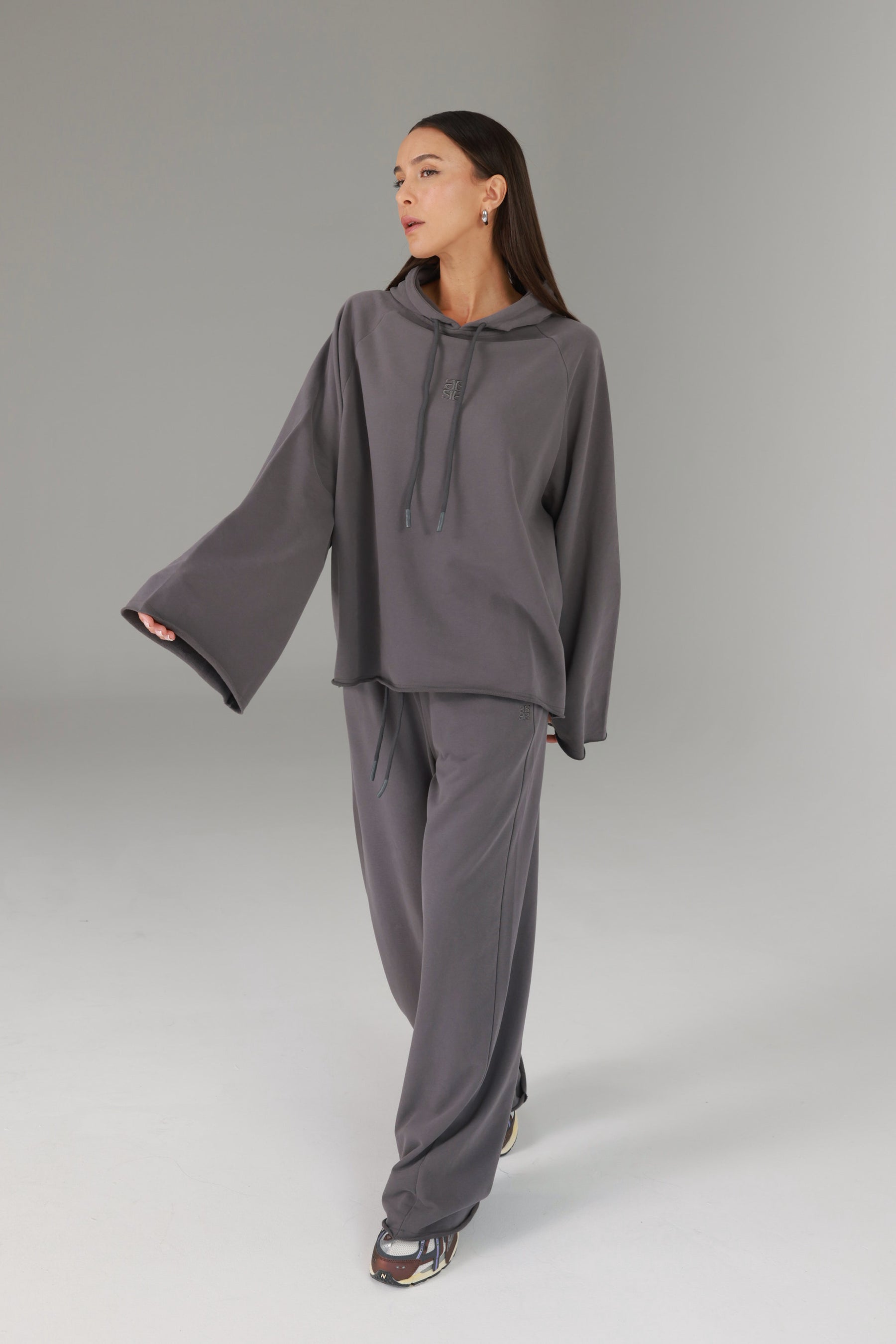 חליפת מירנדה אפורה