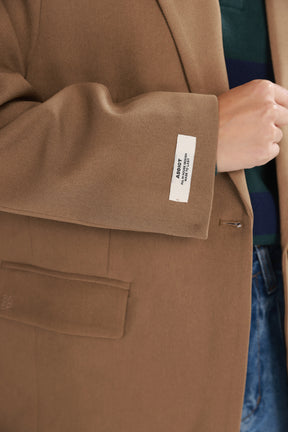 בלייזר סוזאן חאקי