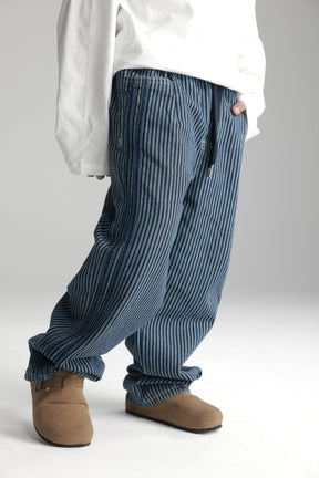 מכנסי ניק כחולים