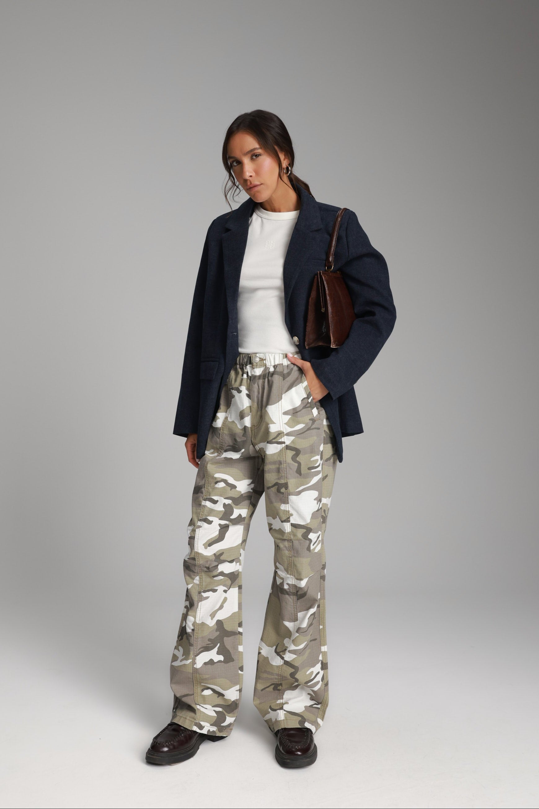 מכנסי אמיליה חאקי