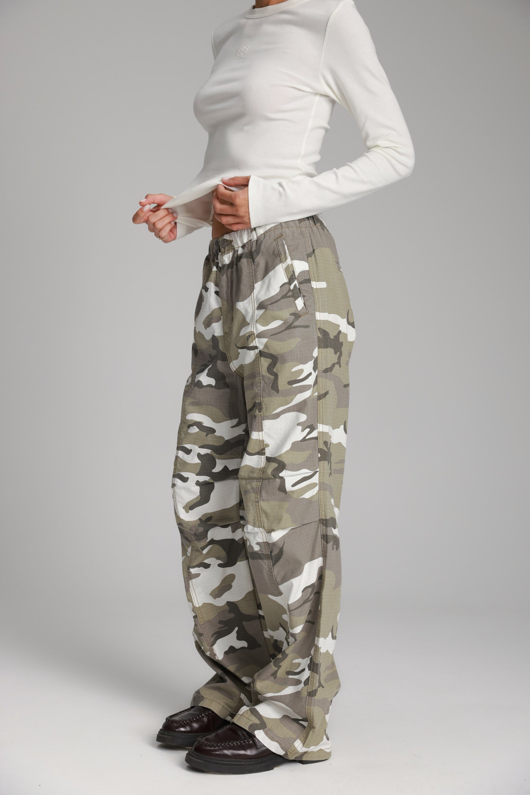 מכנסי אמיליה חאקי