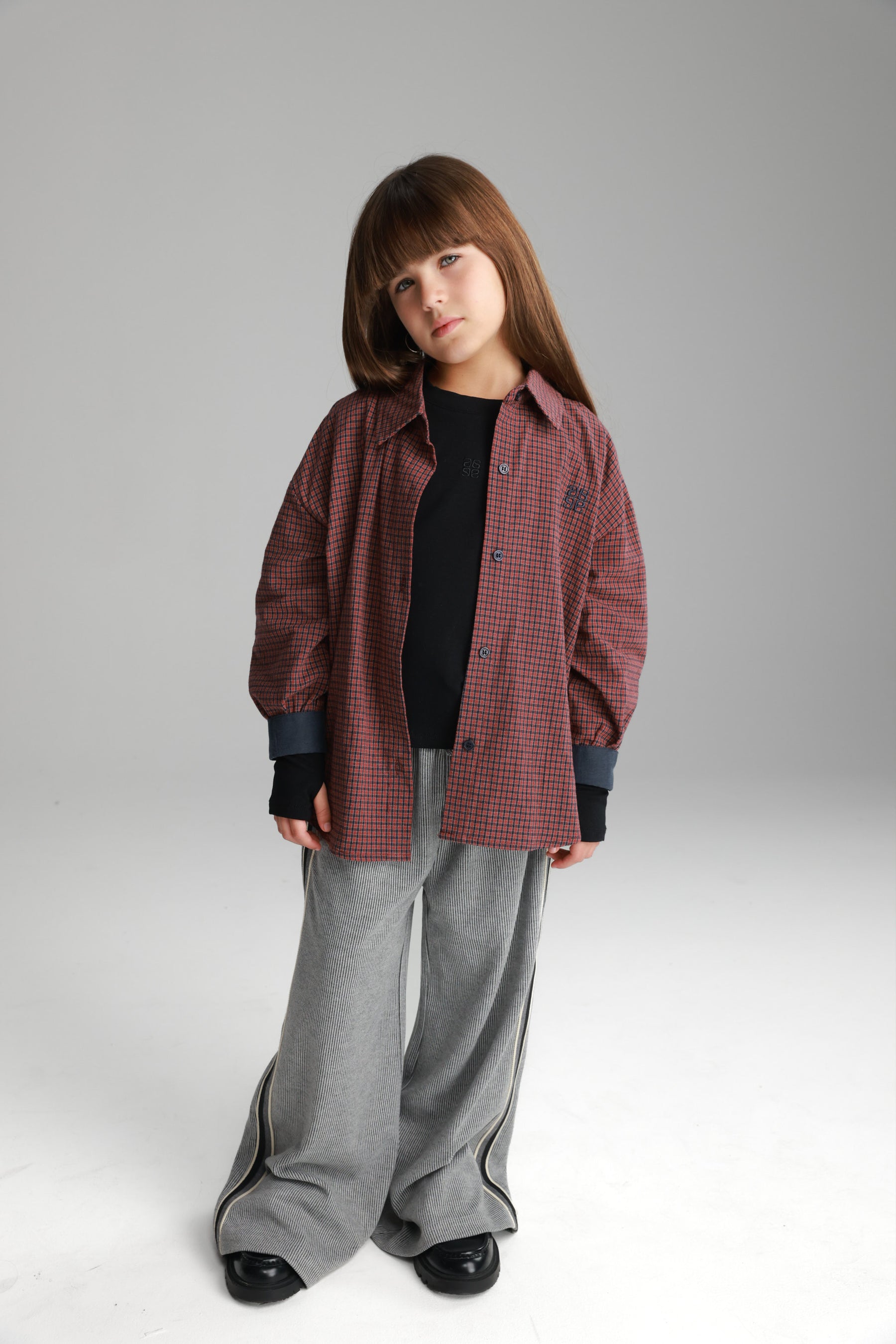 מכנסי טניה אפורים