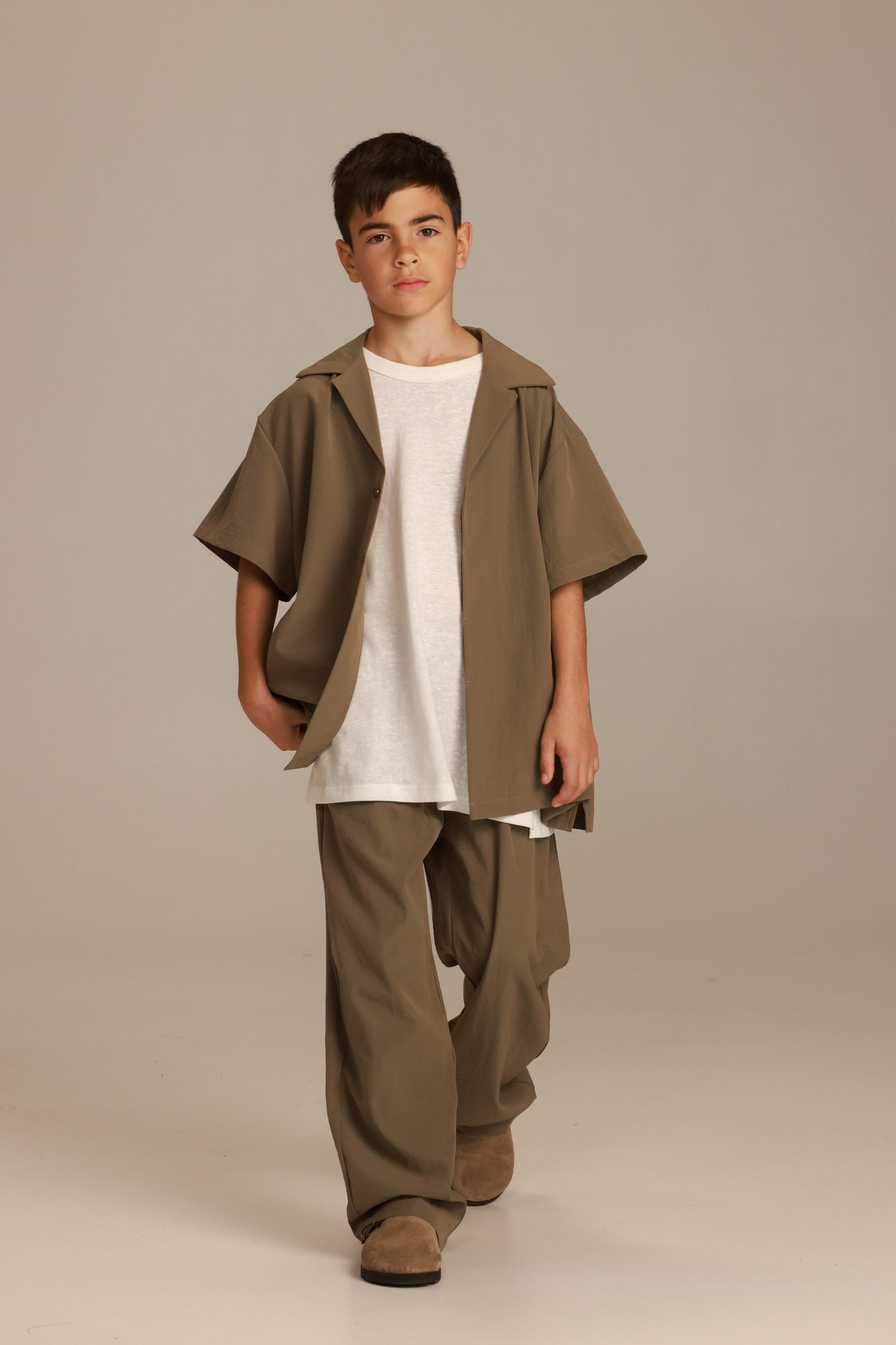 חולצת אלארי לבנה