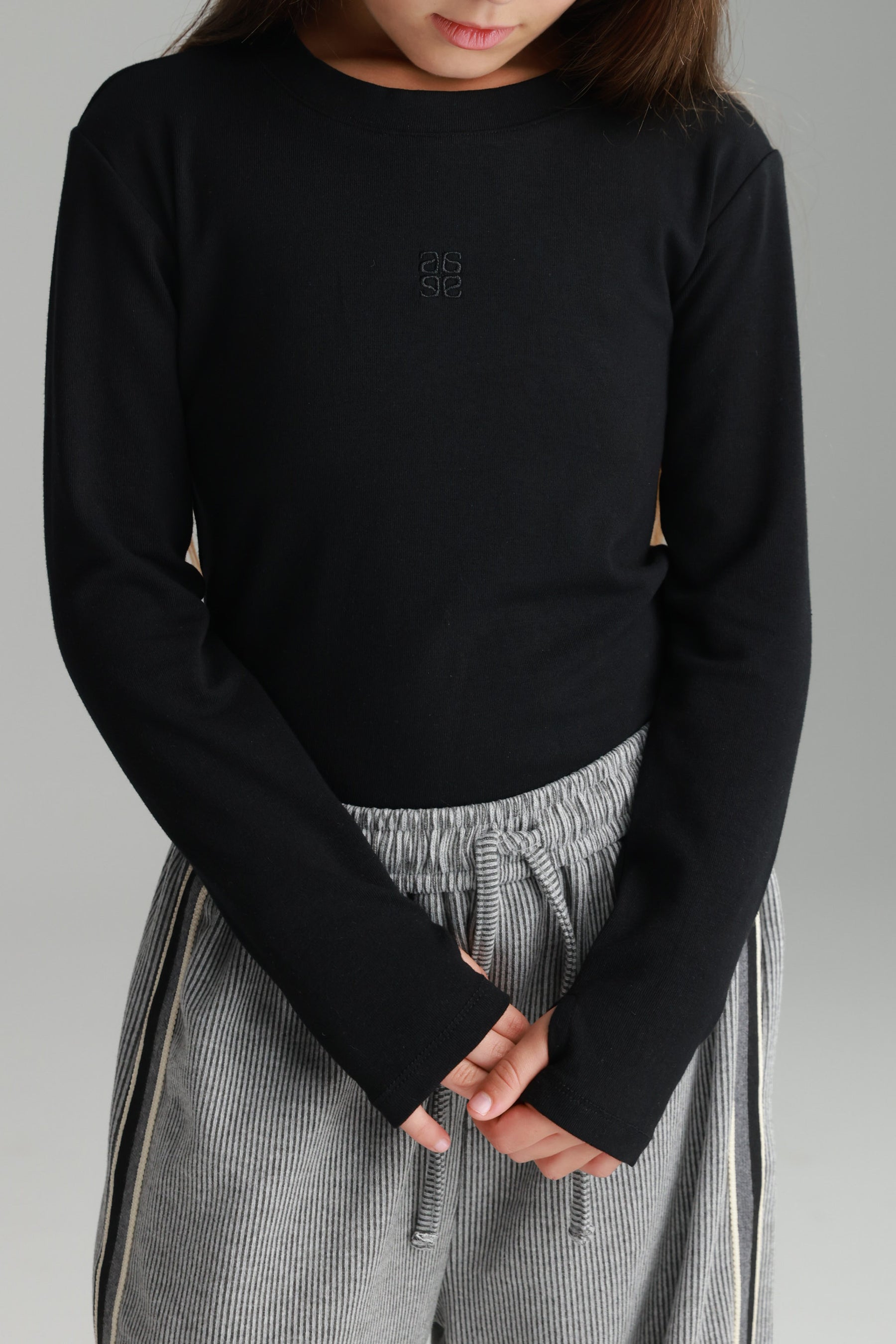 חולצת וויטני שחורה