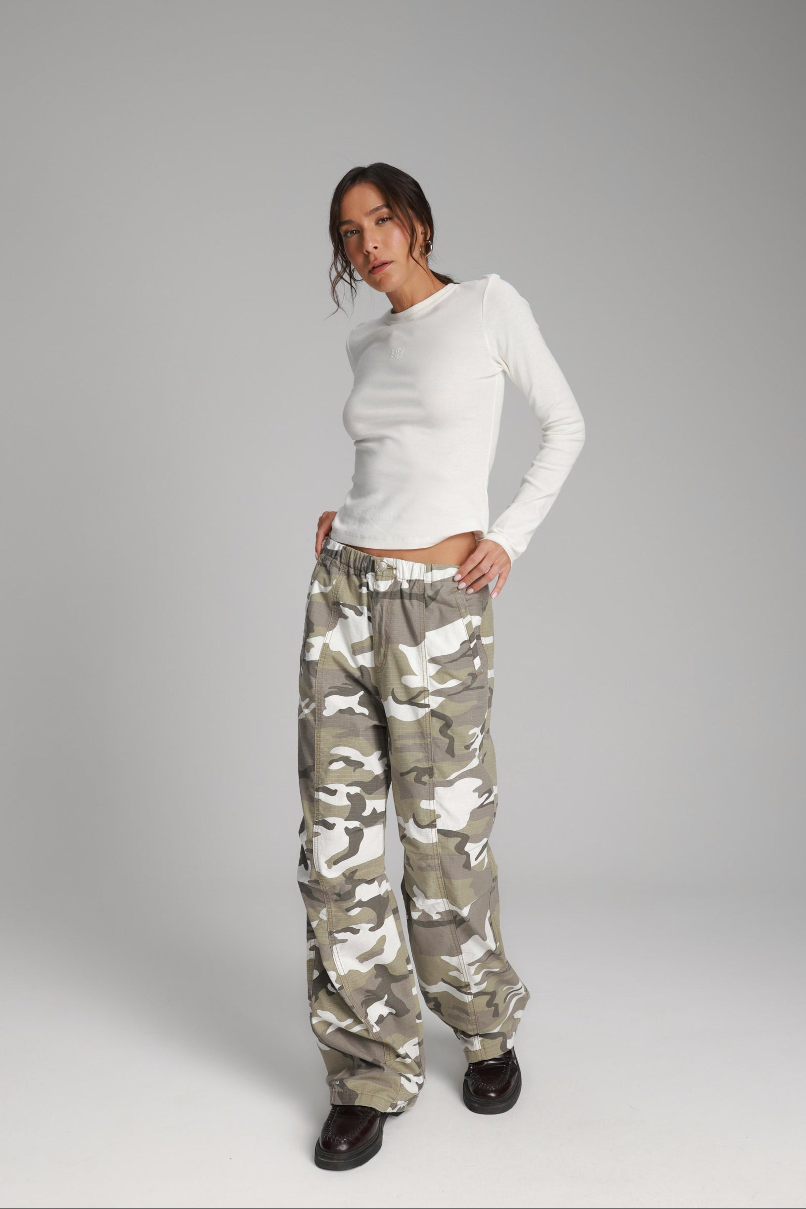 מכנסי אמיליה חאקי