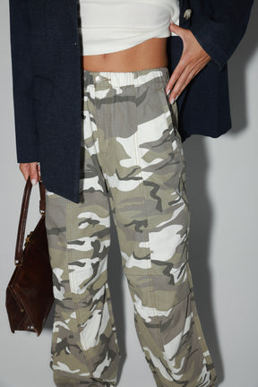 מכנסי אמיליה חאקי