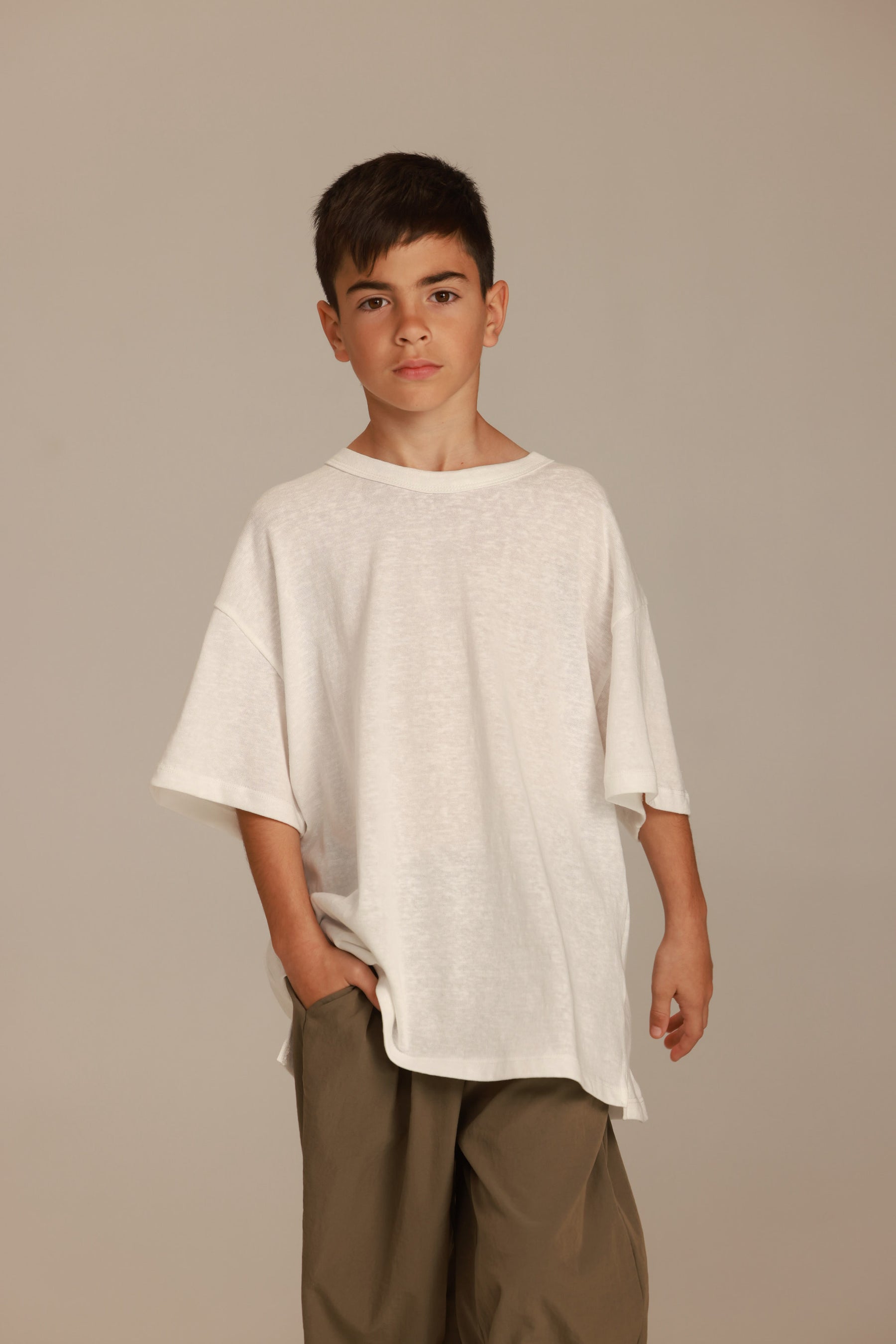 חולצת אלארי לבנה