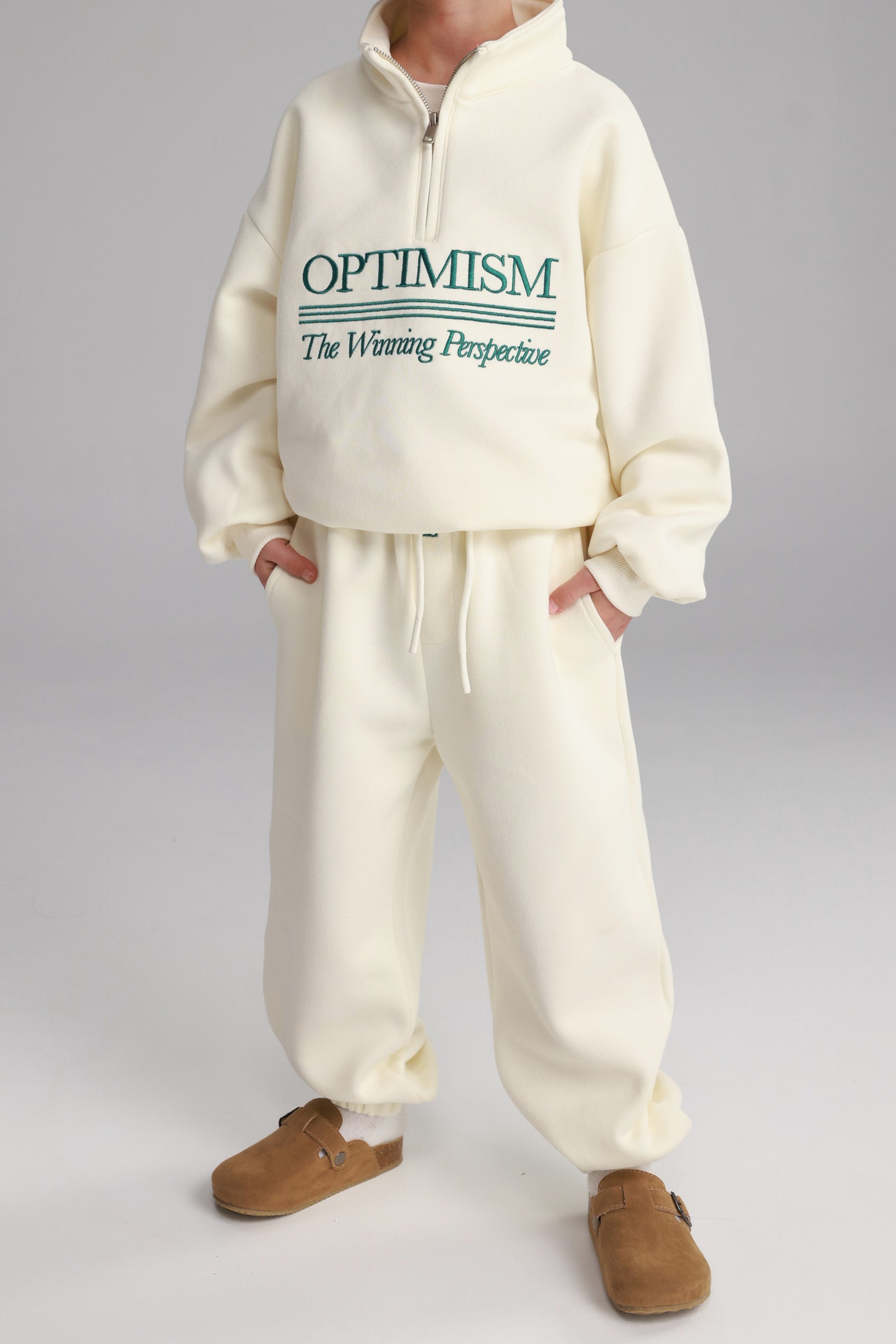 חליפת צ'ייס שמנת