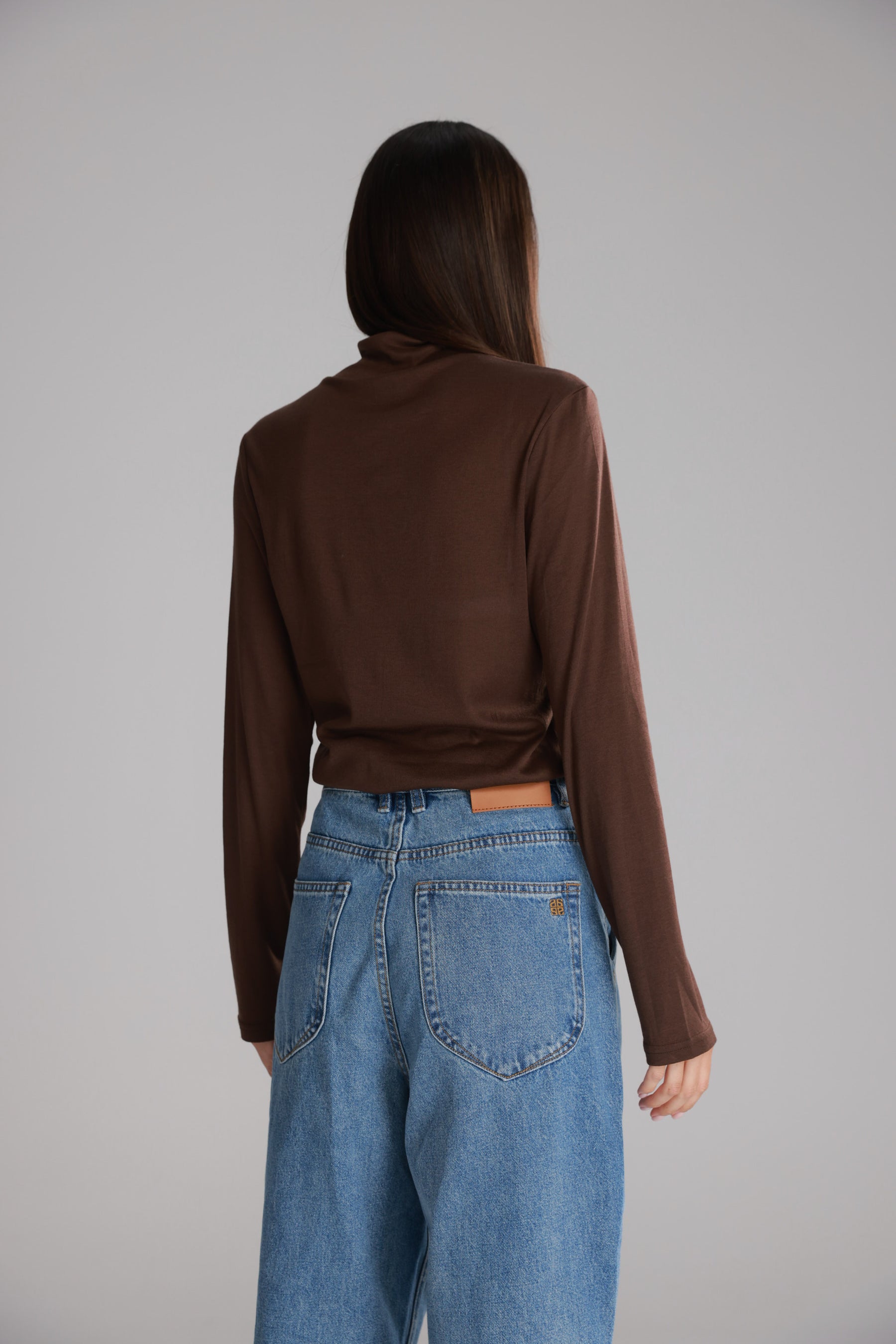 חולצת גולף בריאנה חומה