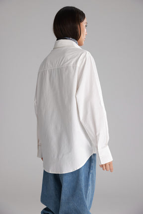 חולצת הנרי מכופתרת לבנה