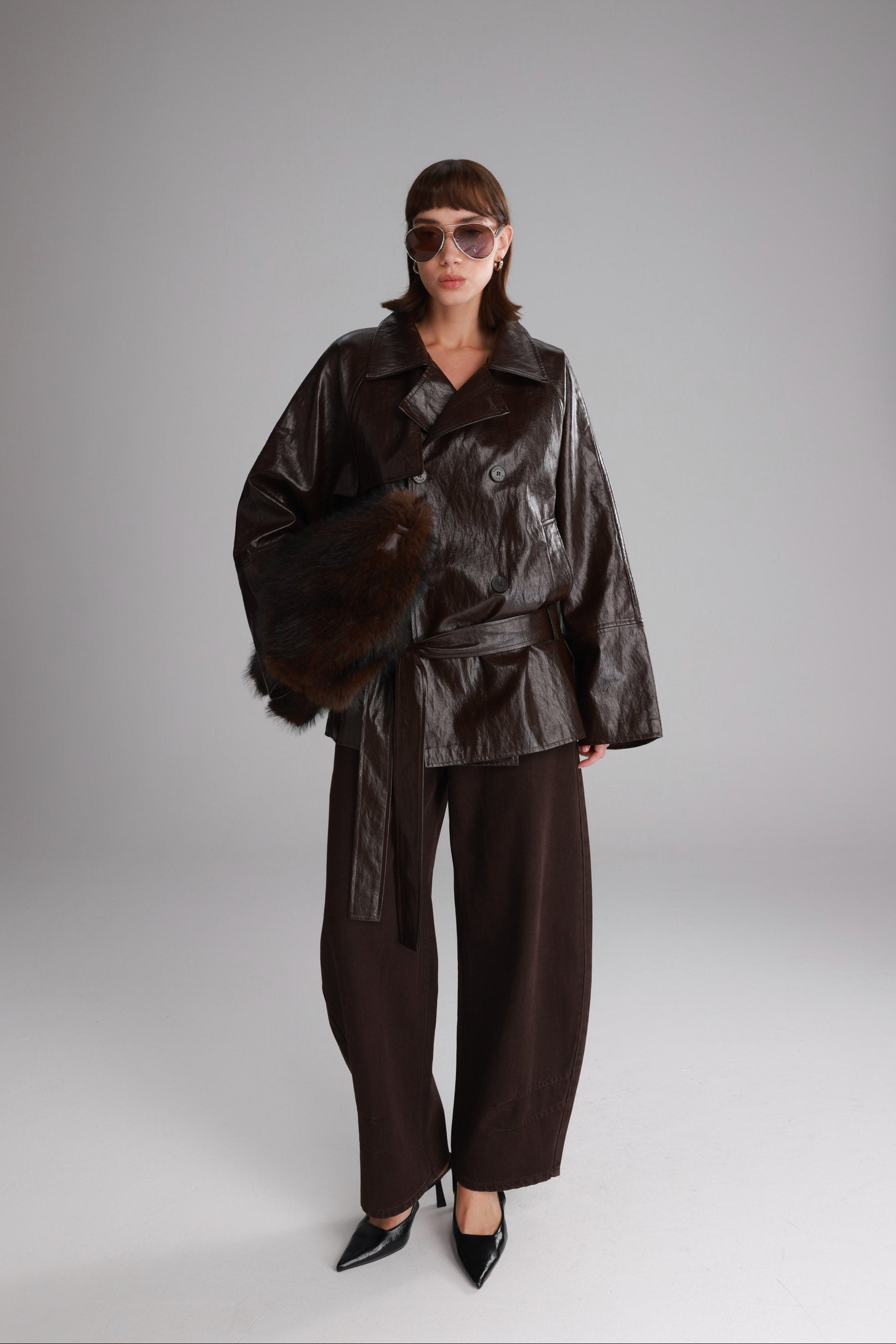 מעיל רודי דמוי עור חום כהה