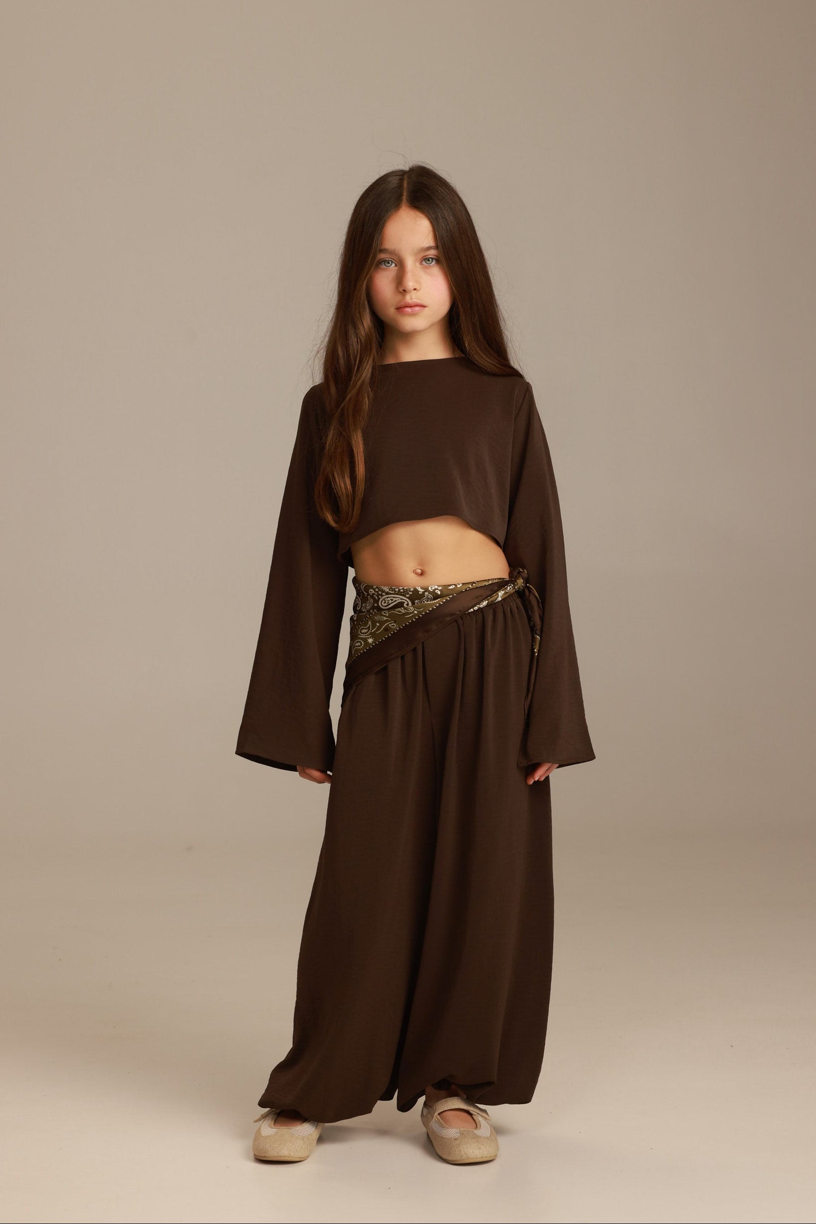 חליפת מיי חומה