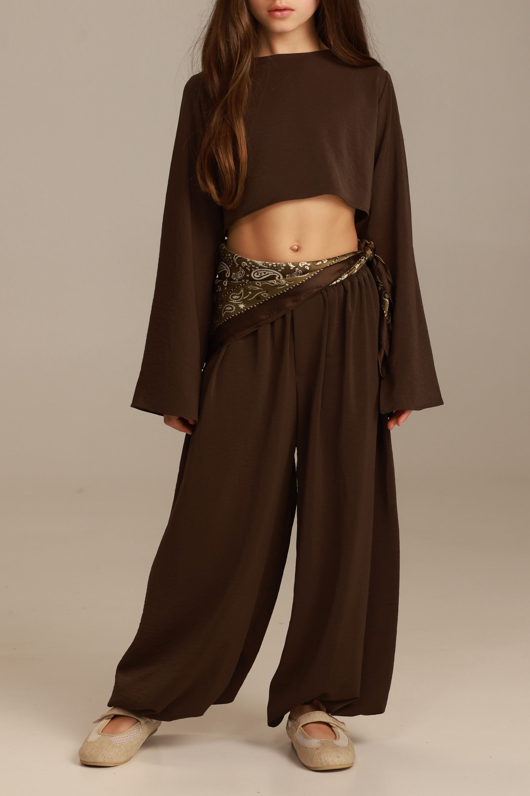 חליפת מיי חומה