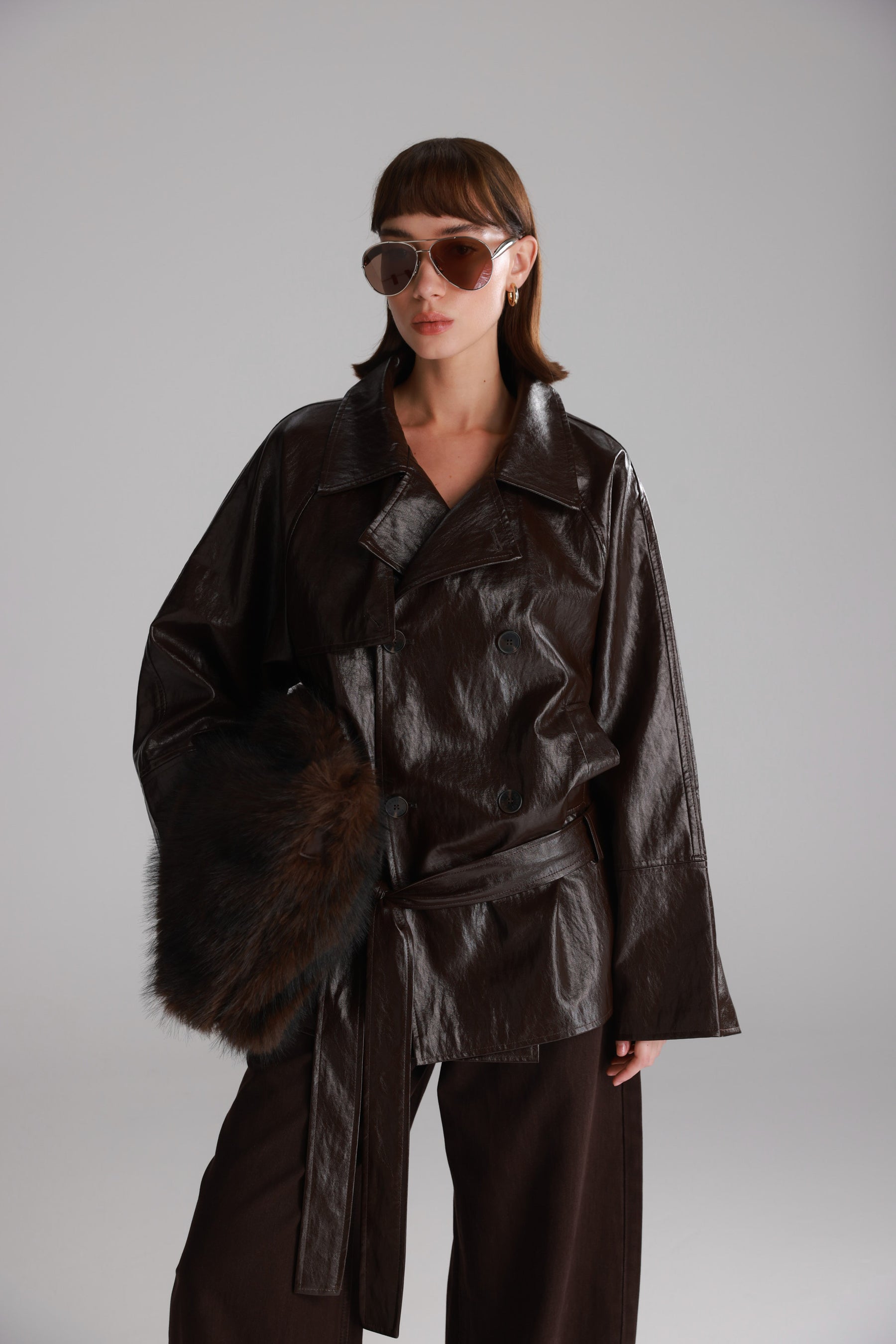 מעיל רודי דמוי עור חום כהה