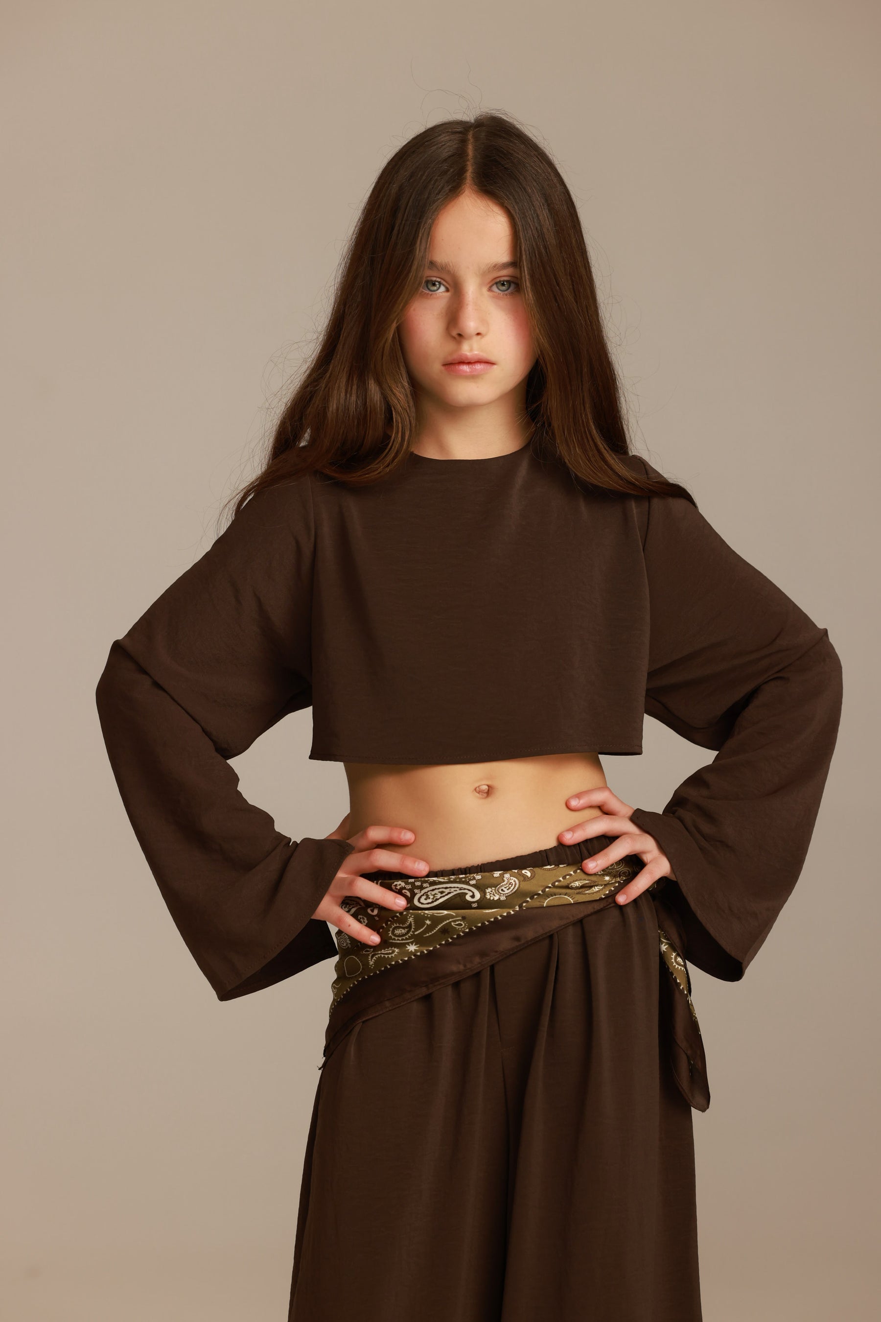 חליפת מיי חומה