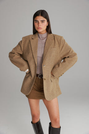 בלייזר אדריאנה חום בהיר