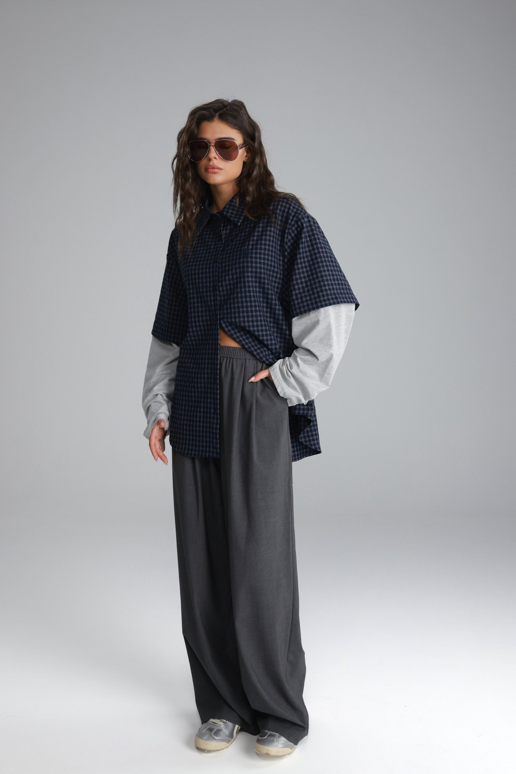 חולצת נארה נייבי/אפור