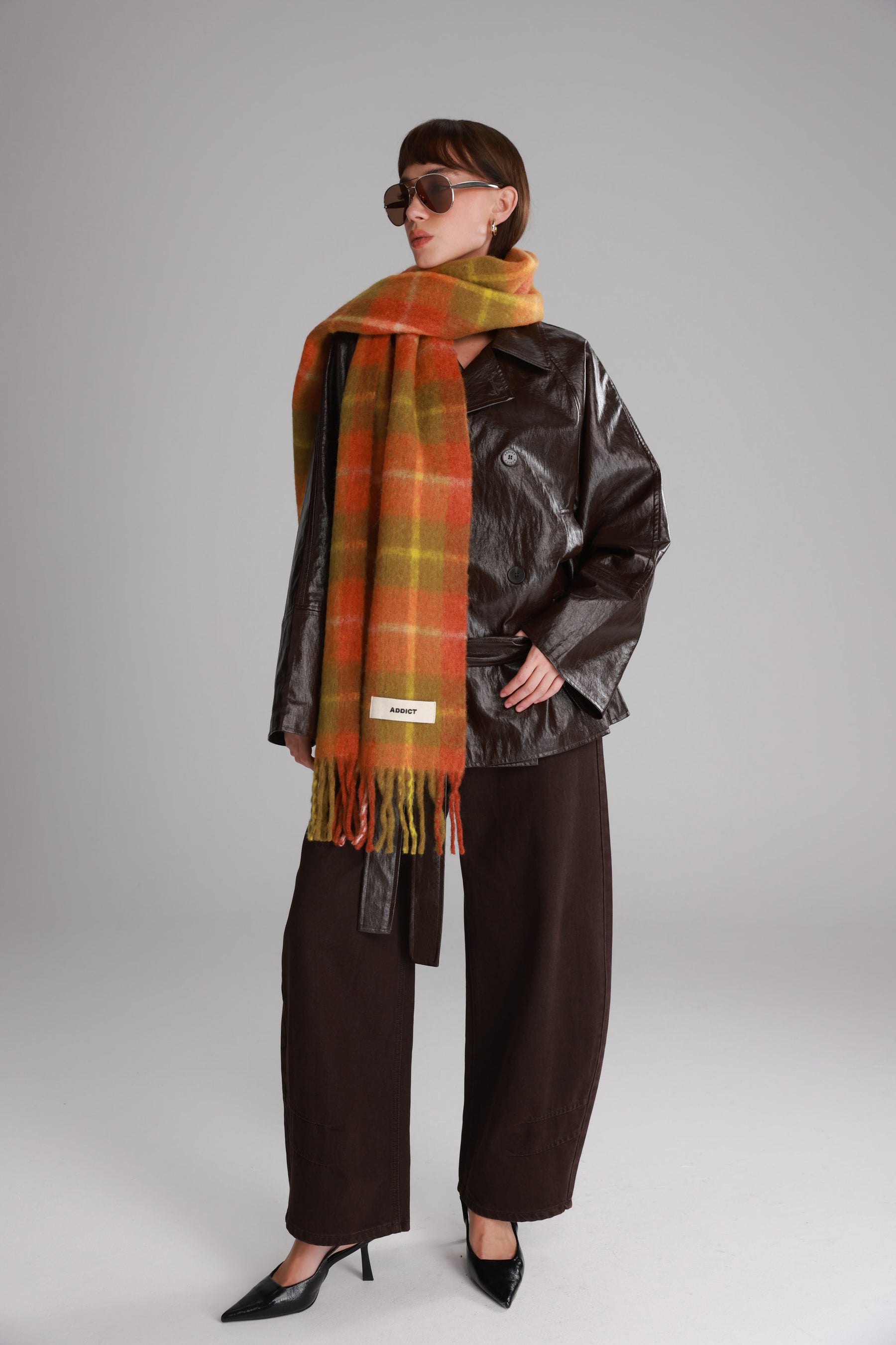 מעיל רודי דמוי עור חום כהה