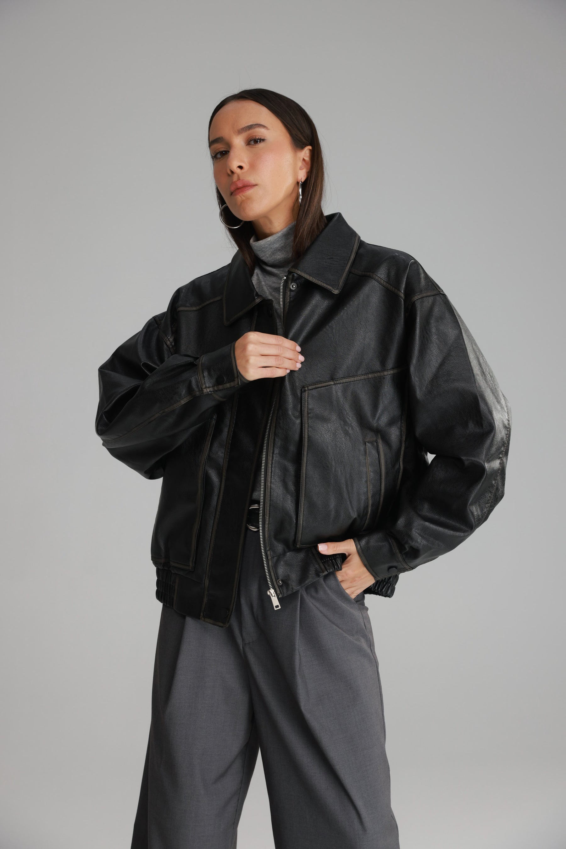 מעיל רובי דמוי עור שחור