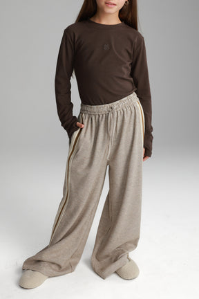 מכנסי טניה בז'