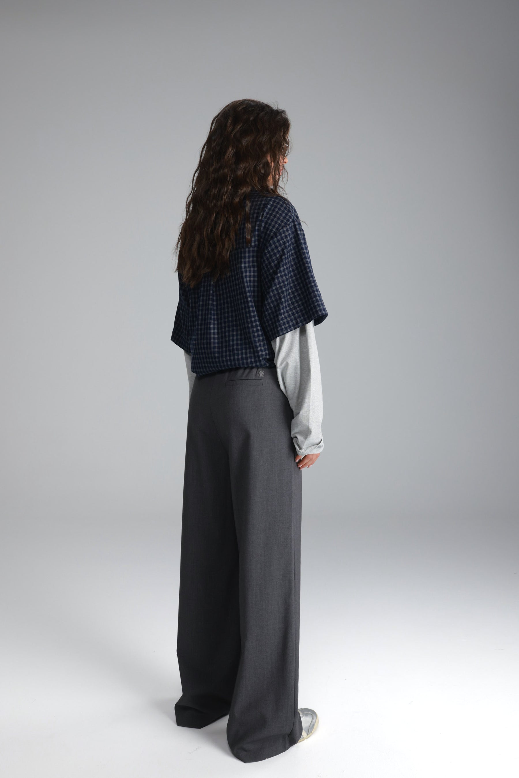 חולצת נארה נייבי/אפור