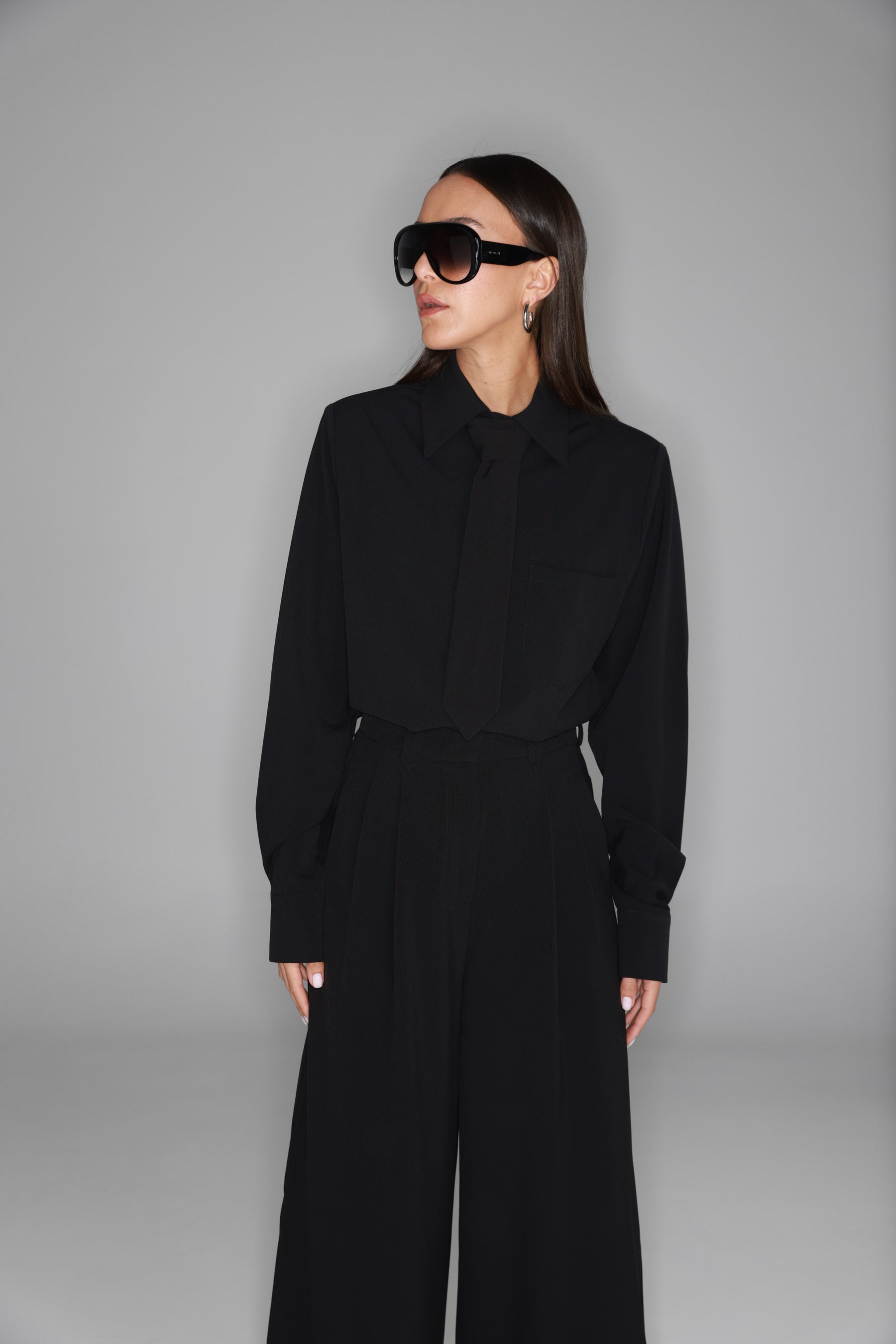 חולצת ג'יימס שחורה