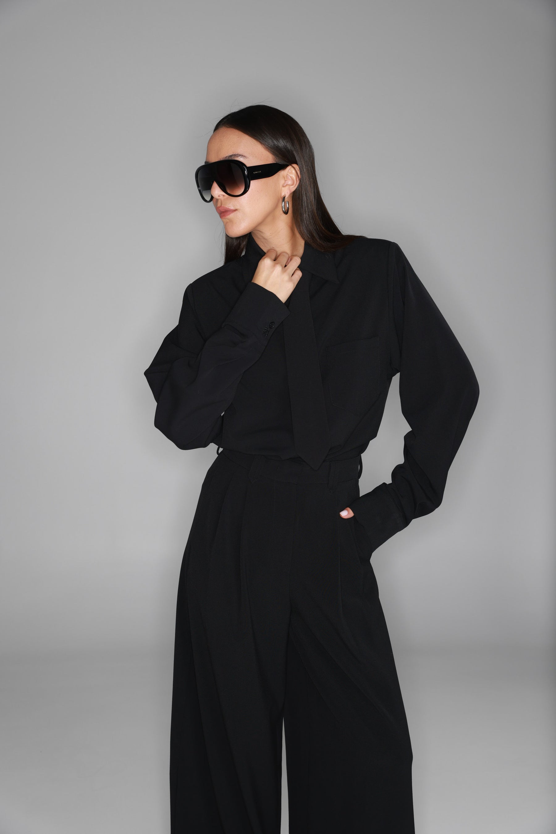 חולצת ג'יימס שחורה