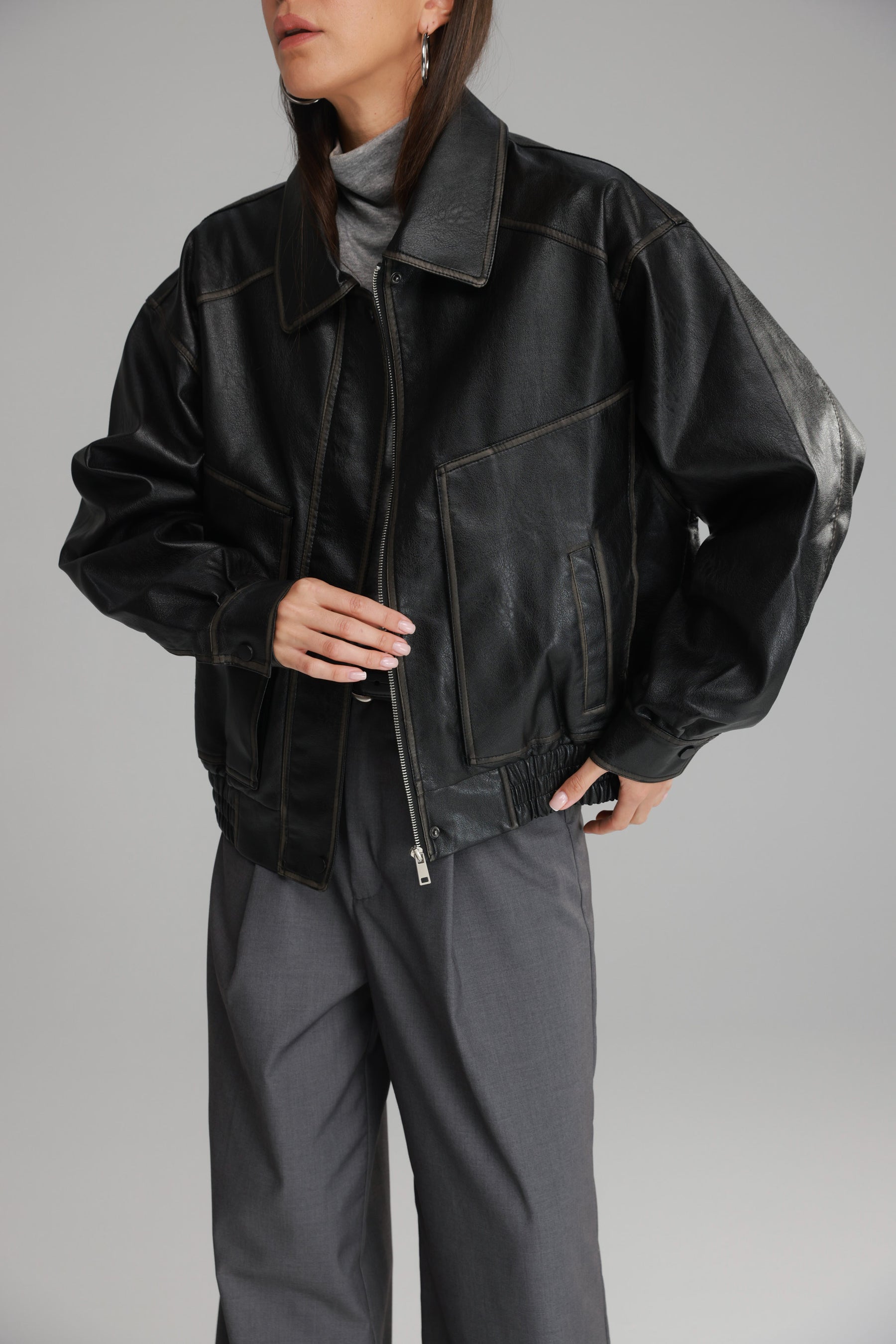 מעיל רובי דמוי עור שחור