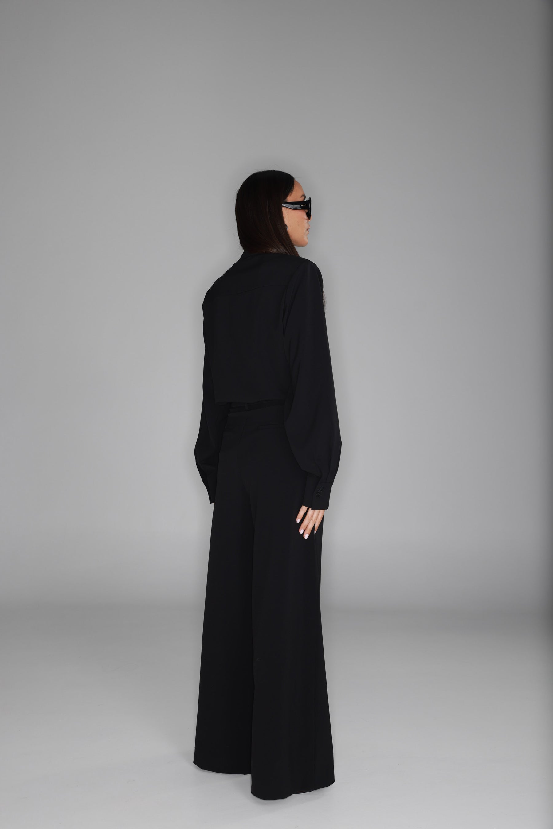 חולצת ג'יימס שחורה