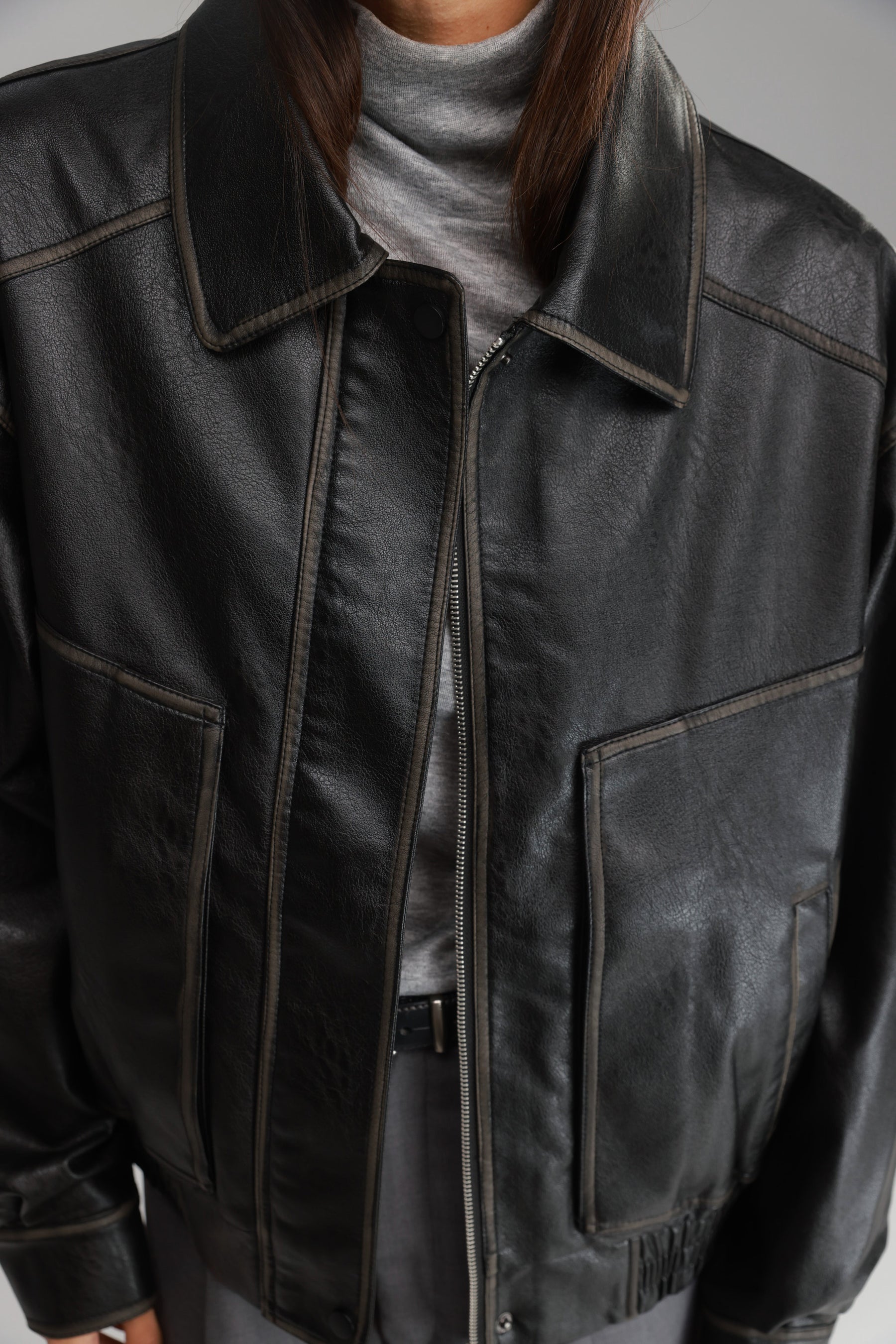 מעיל רובי דמוי עור שחור