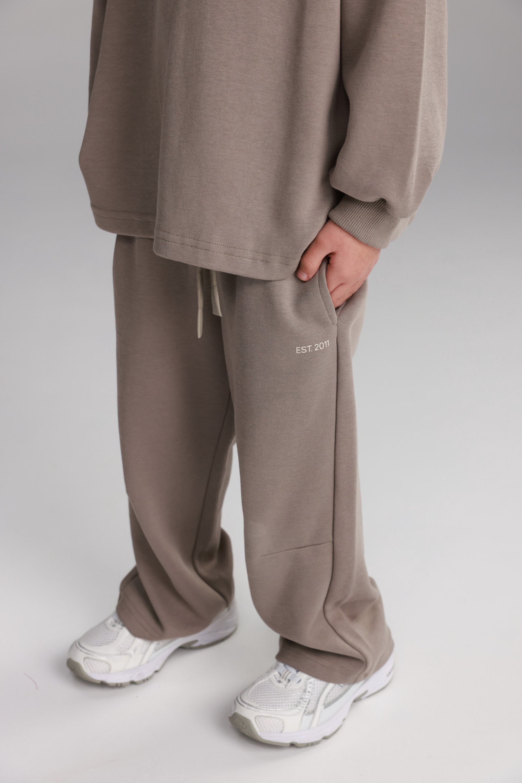 חליפת סטפני חאקי