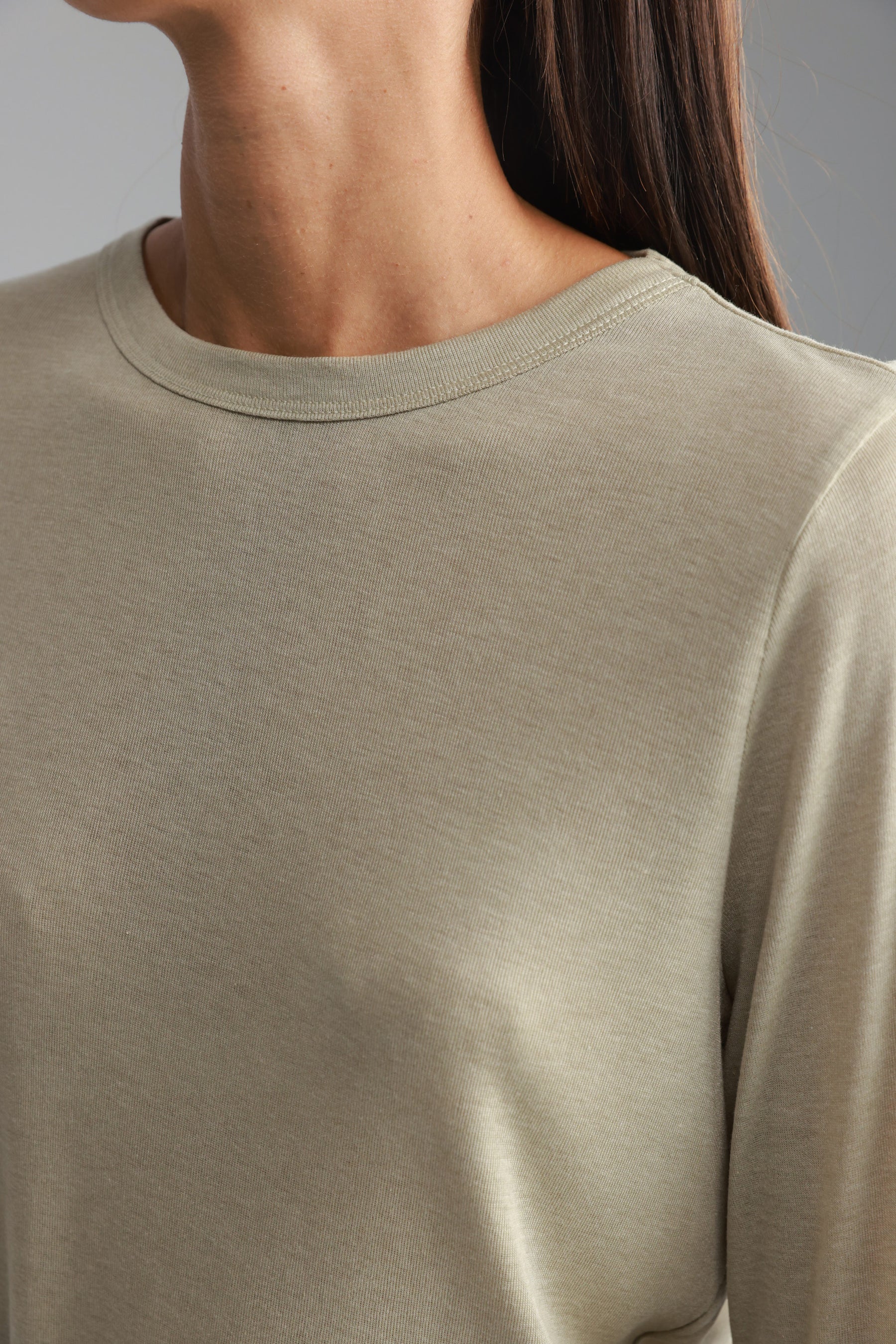 חולצת ניקי חאקי