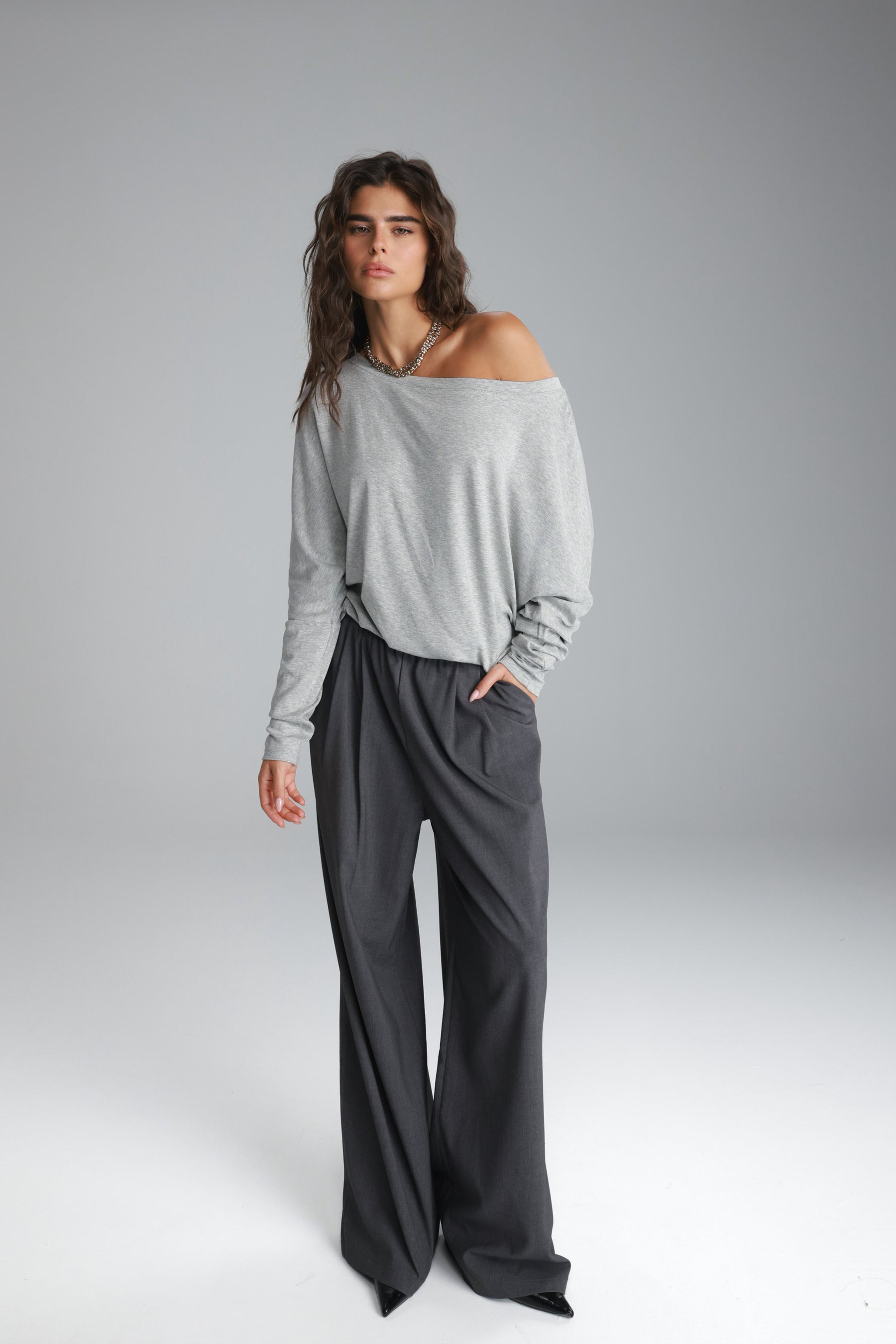 חולצת סלינה אפורה