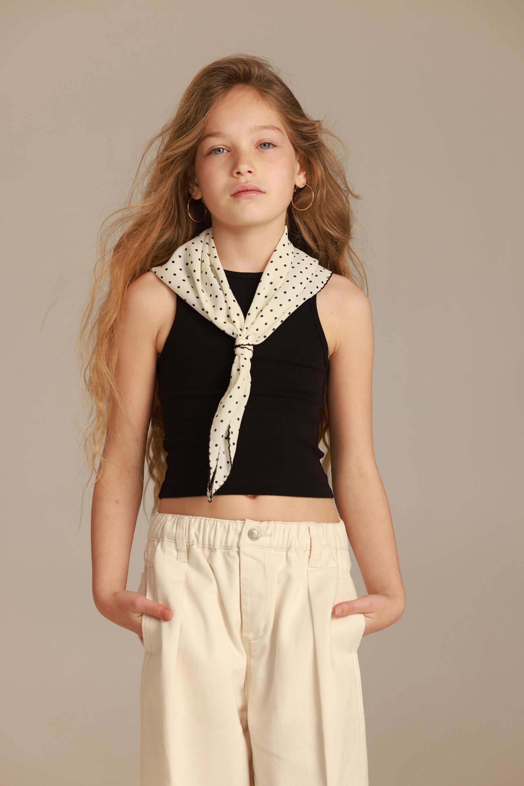 גופיית אנאלי שחורה