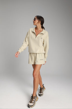 חליפת לאיה בז'