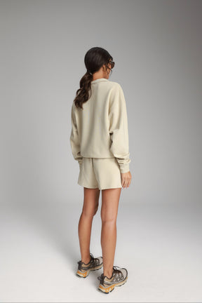 חליפת לאיה בז'