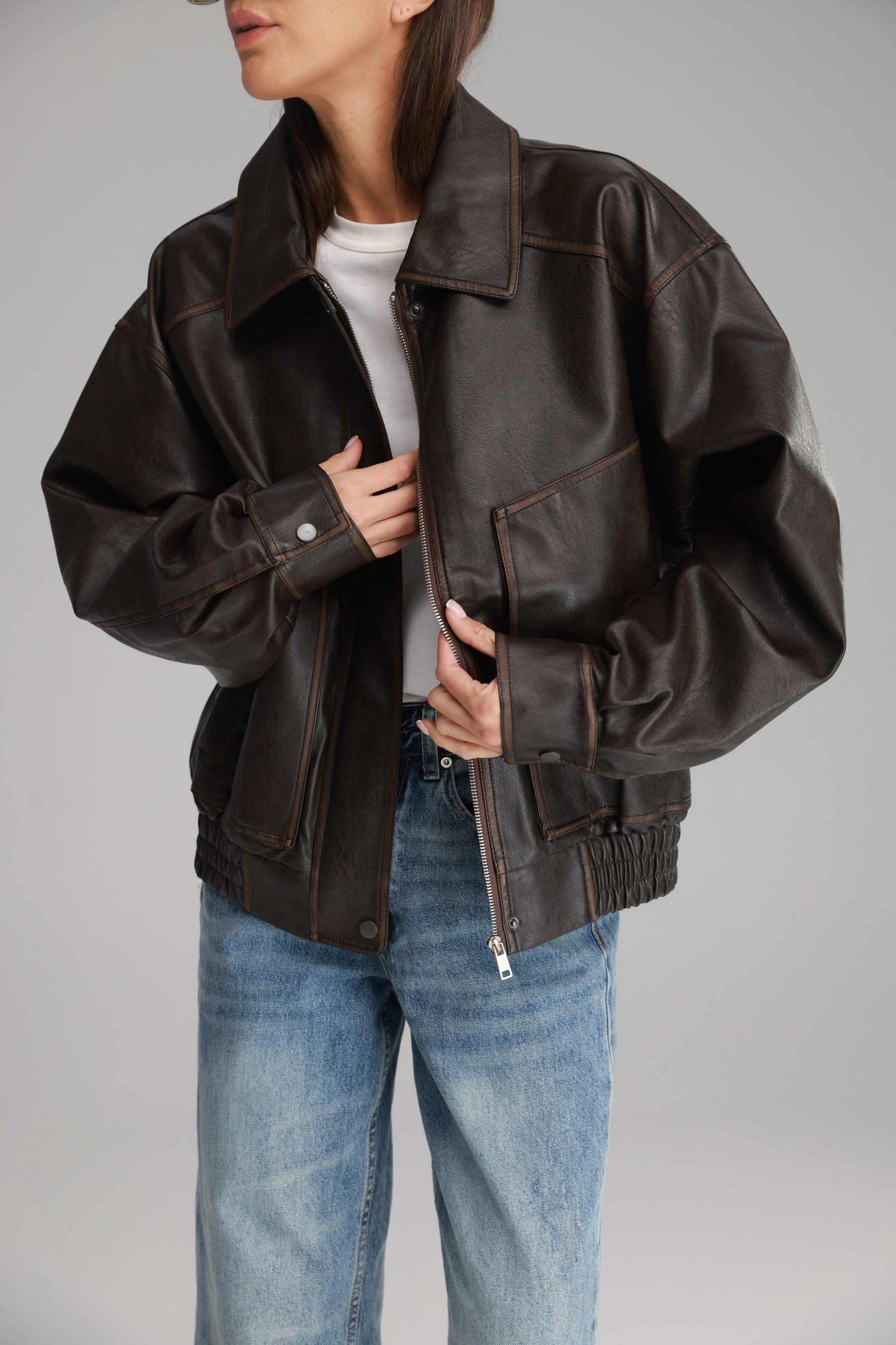 מעיל רובי דמוי עור חום כהה