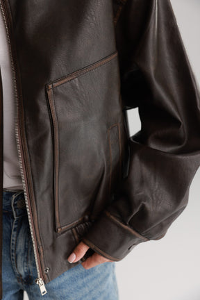 מעיל רובי דמוי עור חום כהה