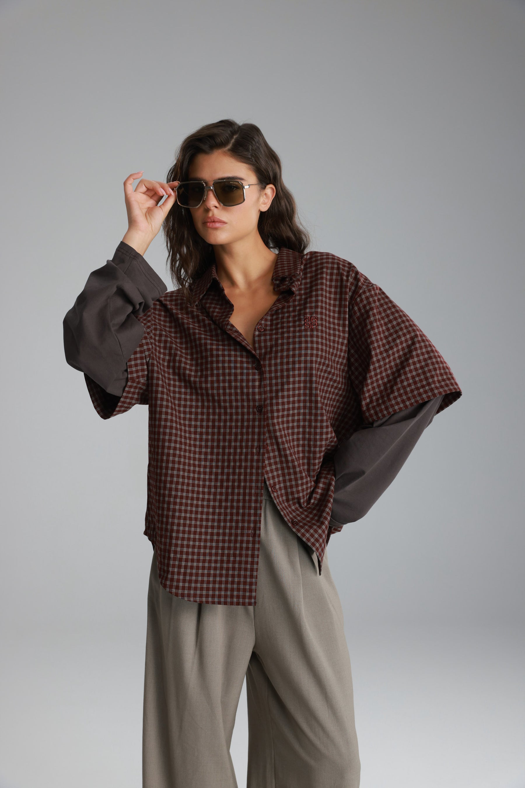 חולצת נארה בורדו/אפור