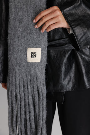 צעיף ננסי אפור