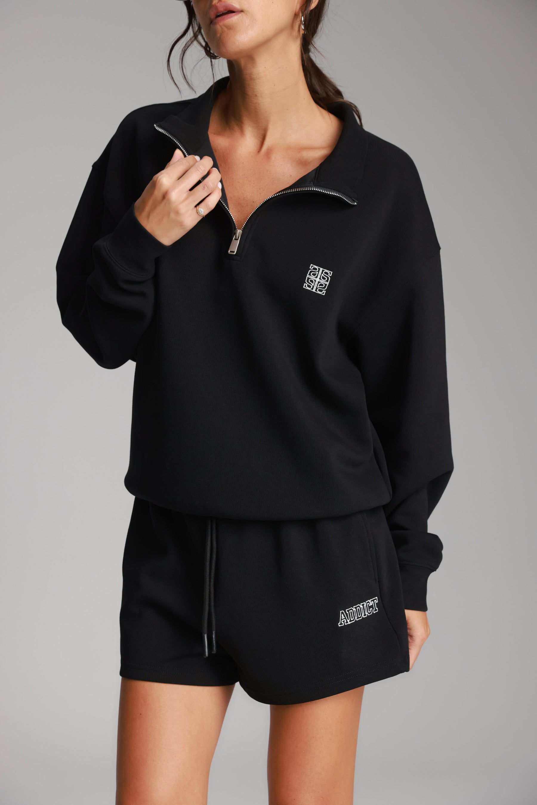 חליפת לאיה שחור