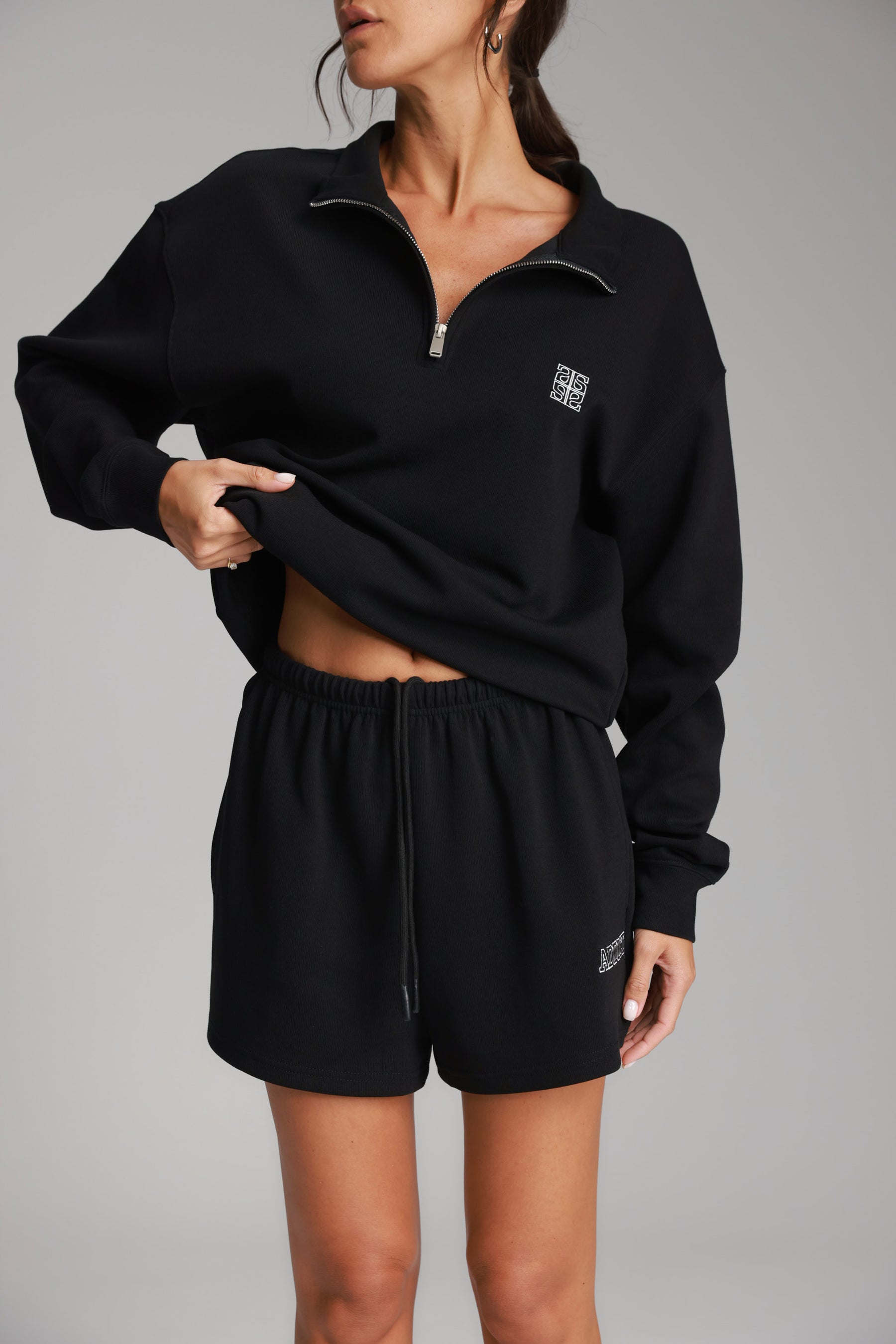 חליפת לאיה שחור