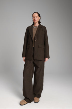 בלייזר איליי חום כהה