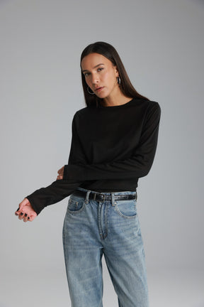 חולצת ניקי שחורה