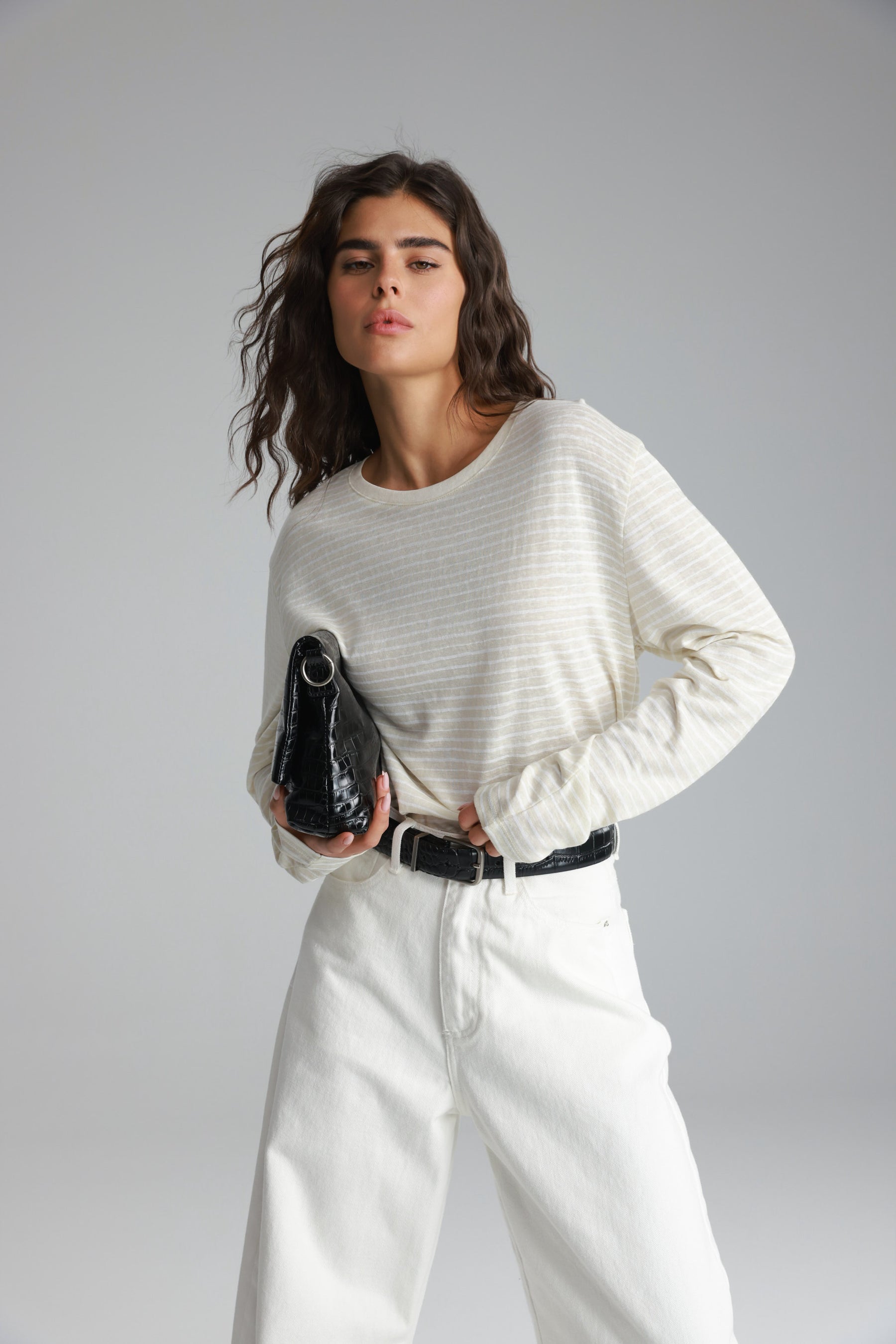 חולצת מורנה פסים שמנת/לבן