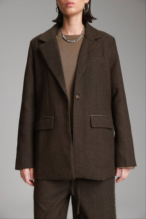 בלייזר איליי חום כהה