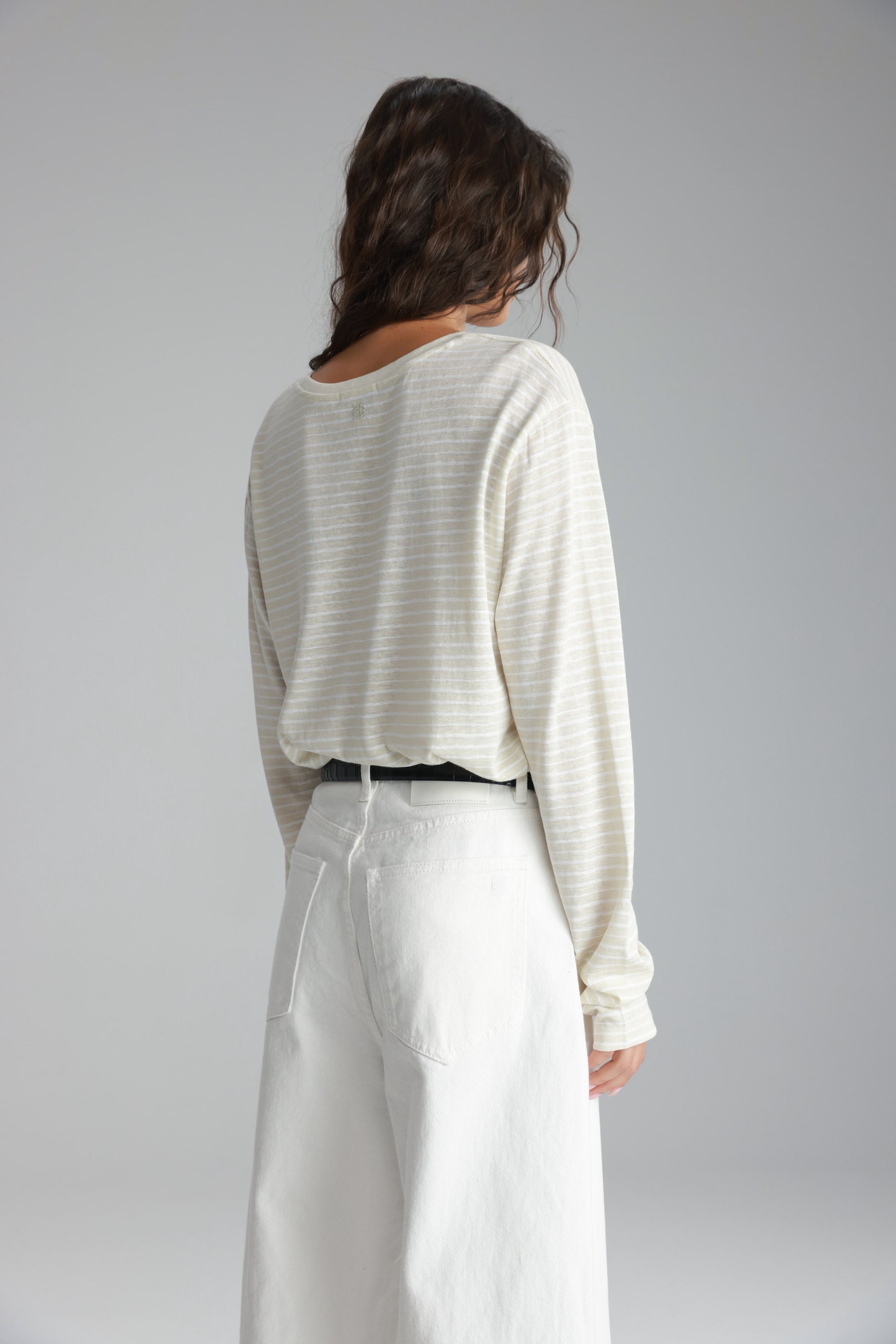 חולצת מורנה פסים שמנת/לבן