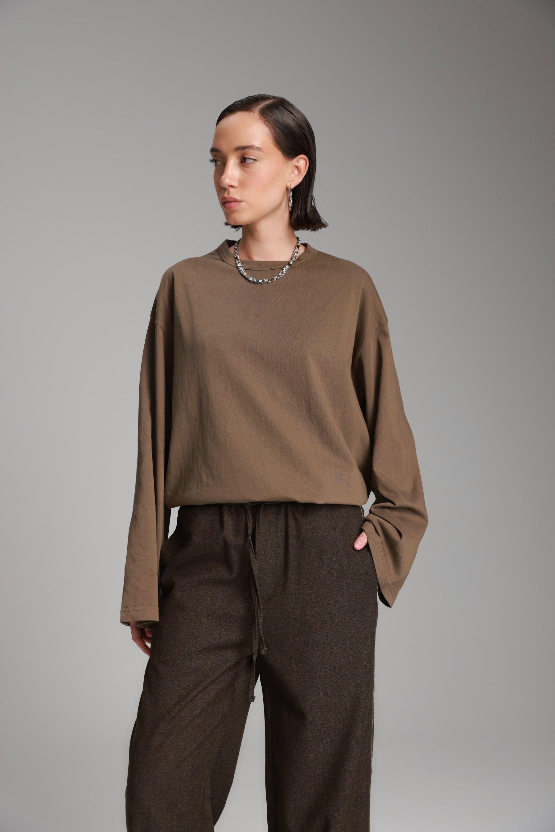 חולצת נדיה חומה