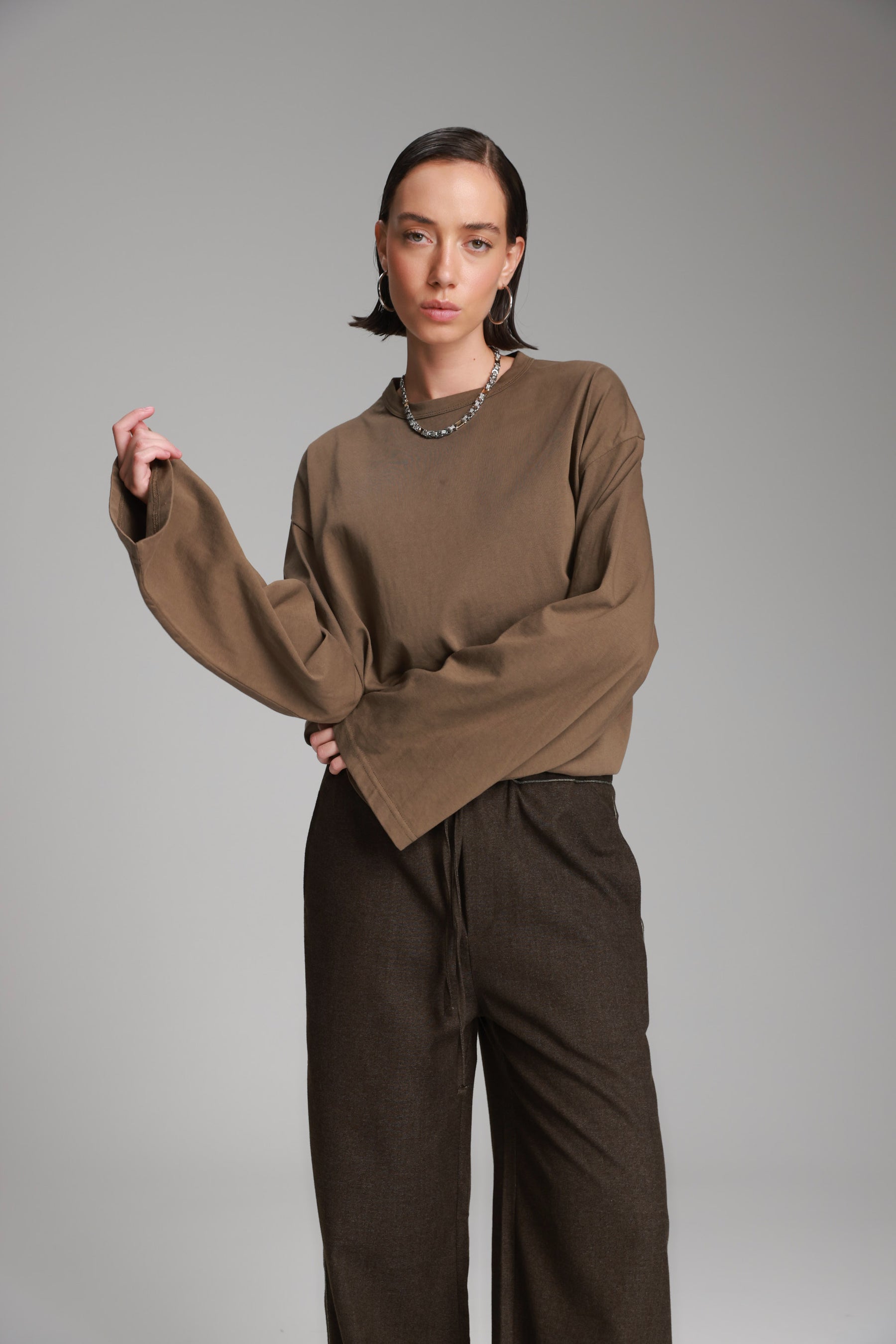 חולצת נדיה חומה