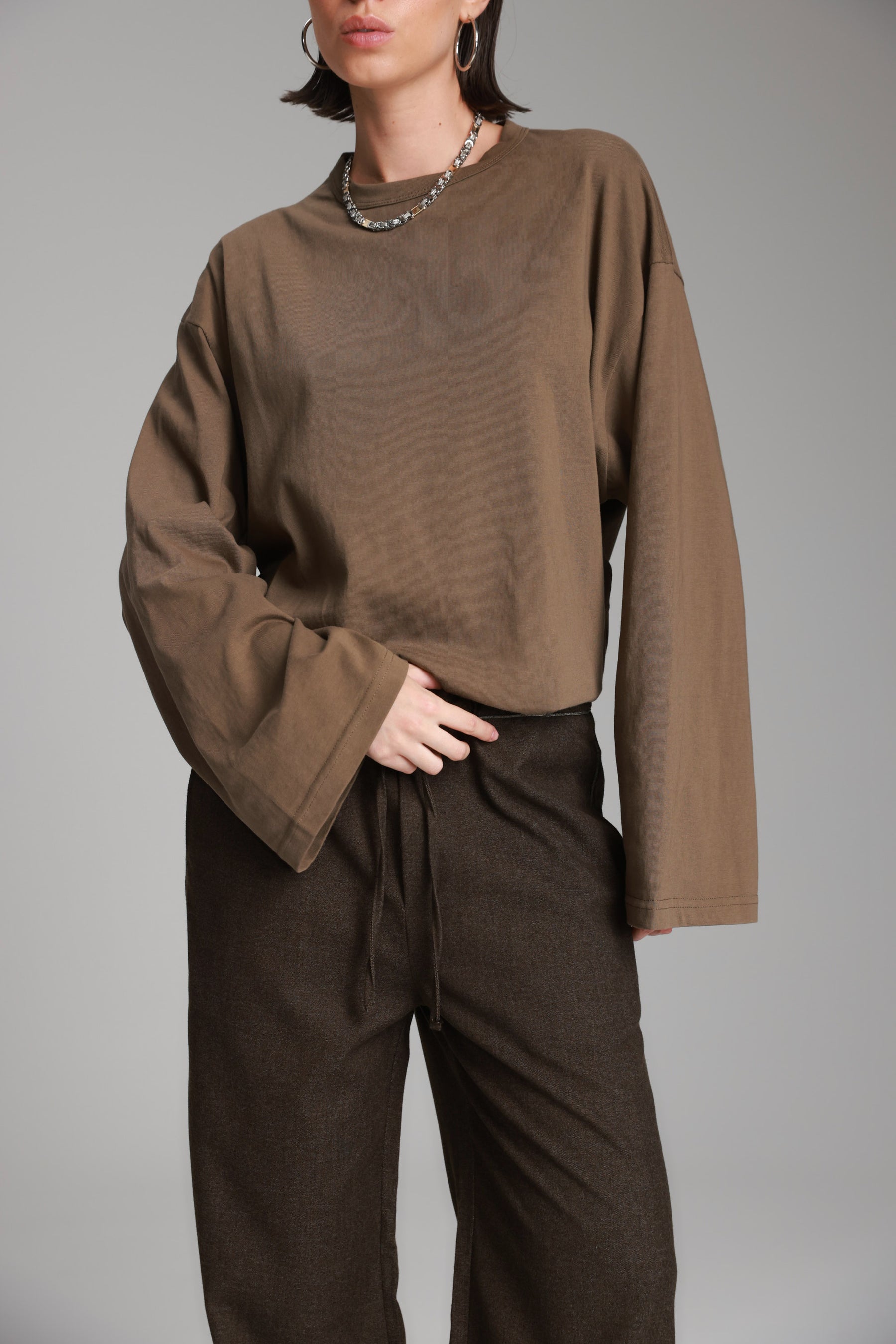 חולצת נדיה חומה